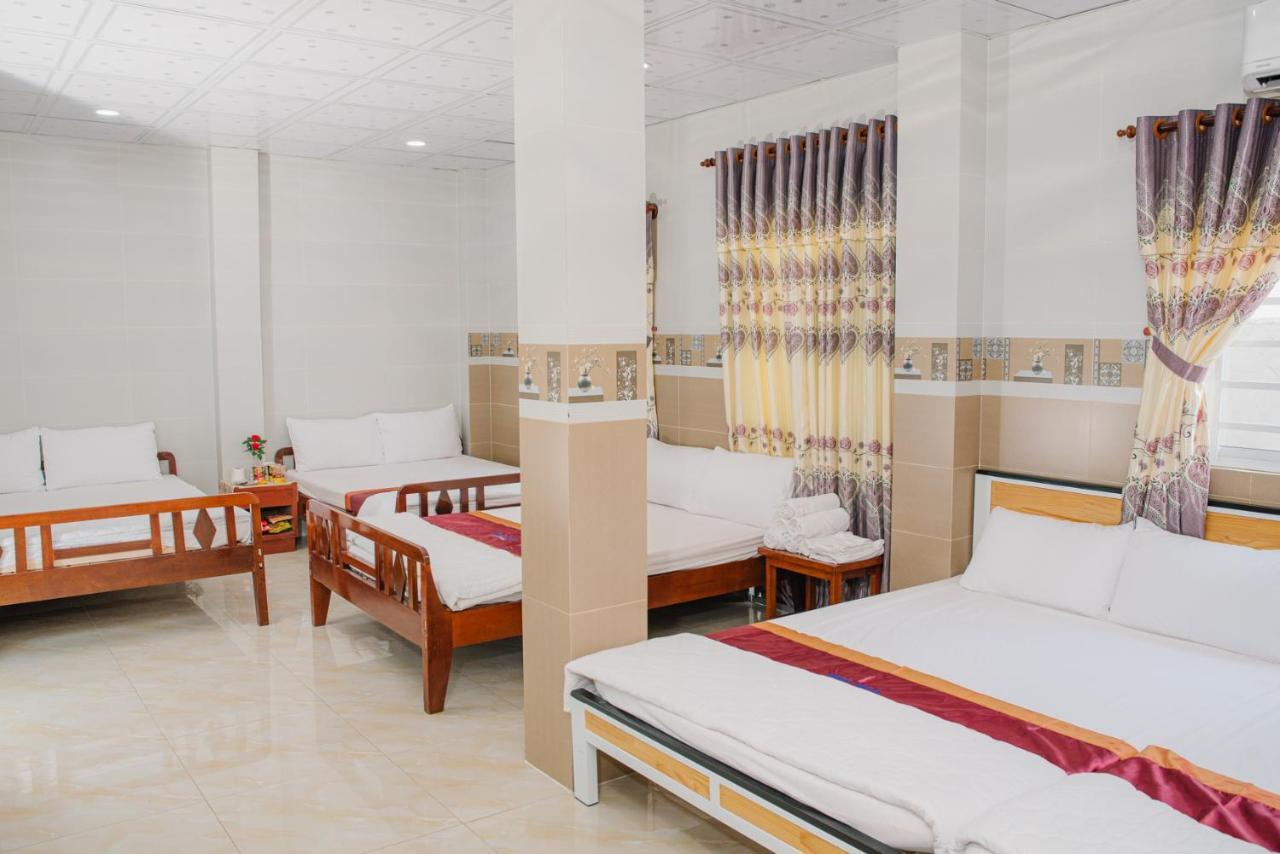 Hiep Hoa Hotel Chau Doc Bagian luar foto