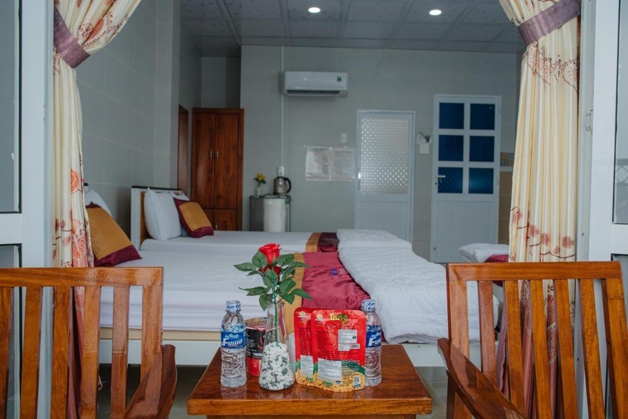 Hiep Hoa Hotel Chau Doc Bagian luar foto